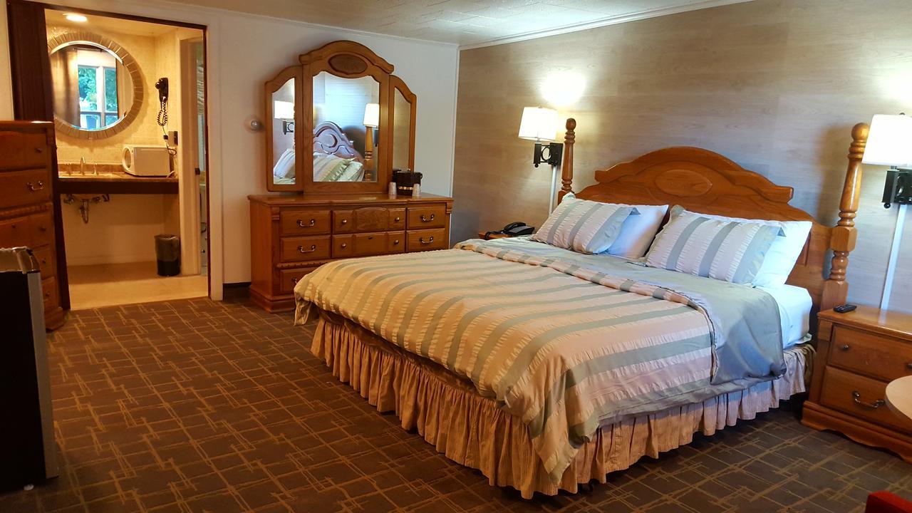 Stucco Lodge Бангор Экстерьер фото